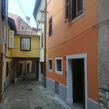 Apartmaji Cebulj * Izola